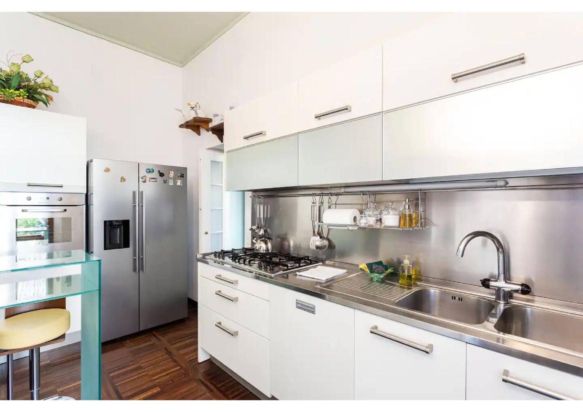 Villa Liberty Townhouse Сиена Екстериор снимка