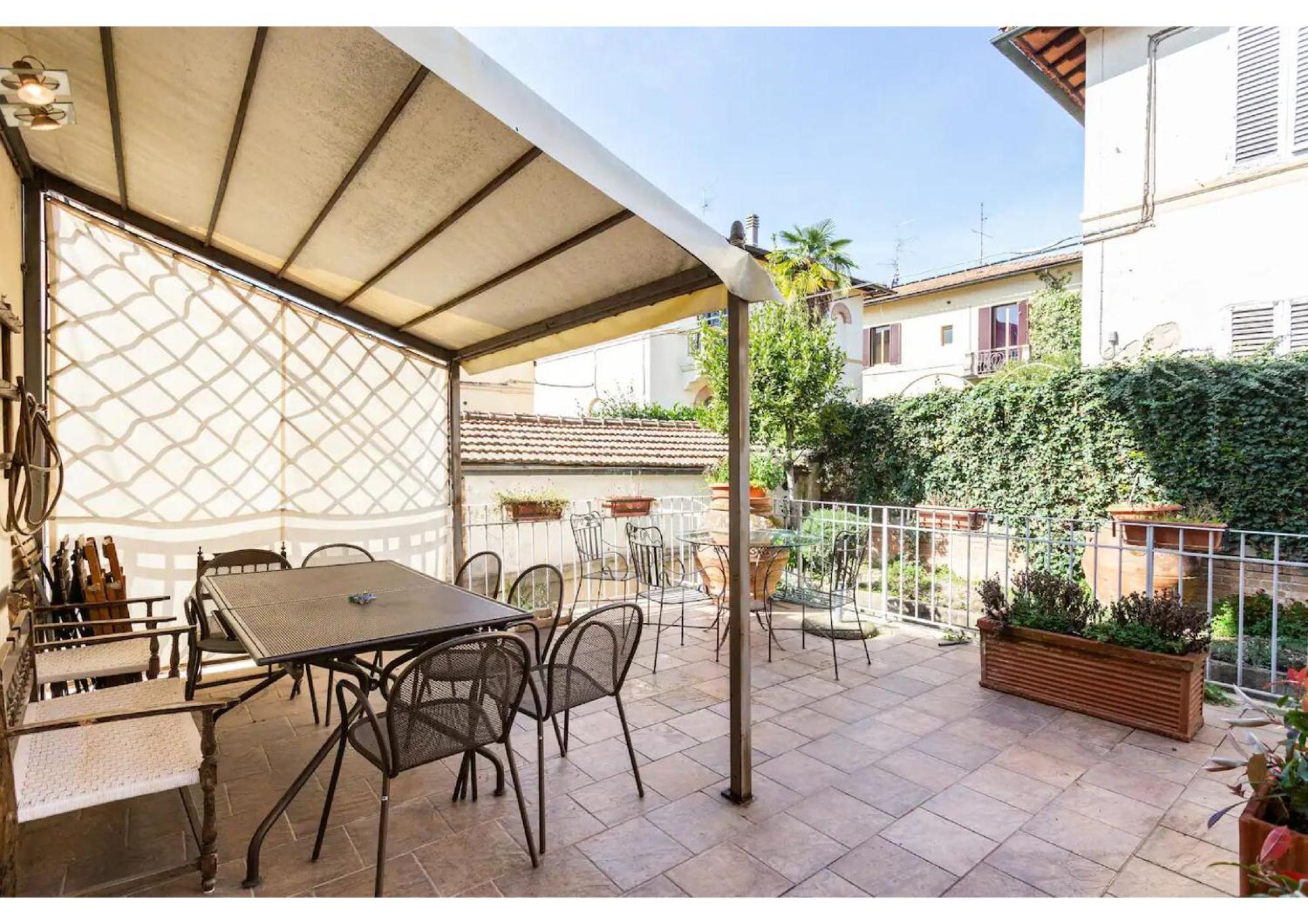 Villa Liberty Townhouse Сиена Екстериор снимка