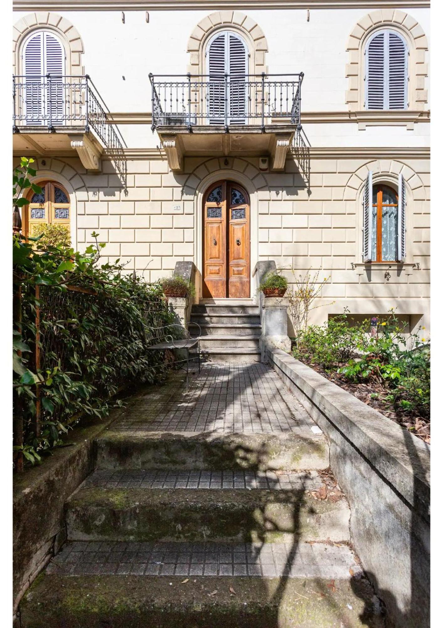 Villa Liberty Townhouse Сиена Екстериор снимка